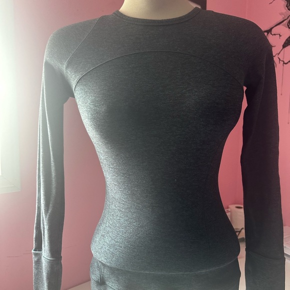 Lululemon Runderful Long Sleeve Hethered - Picture 3 of 6